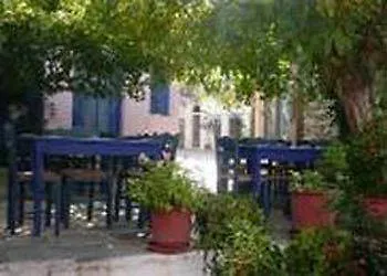 Guest house Karabatsis