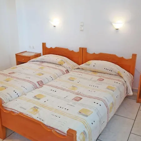 Guest house Karabatsis Naxos City