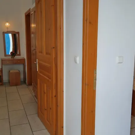 Guest house Karabatsis